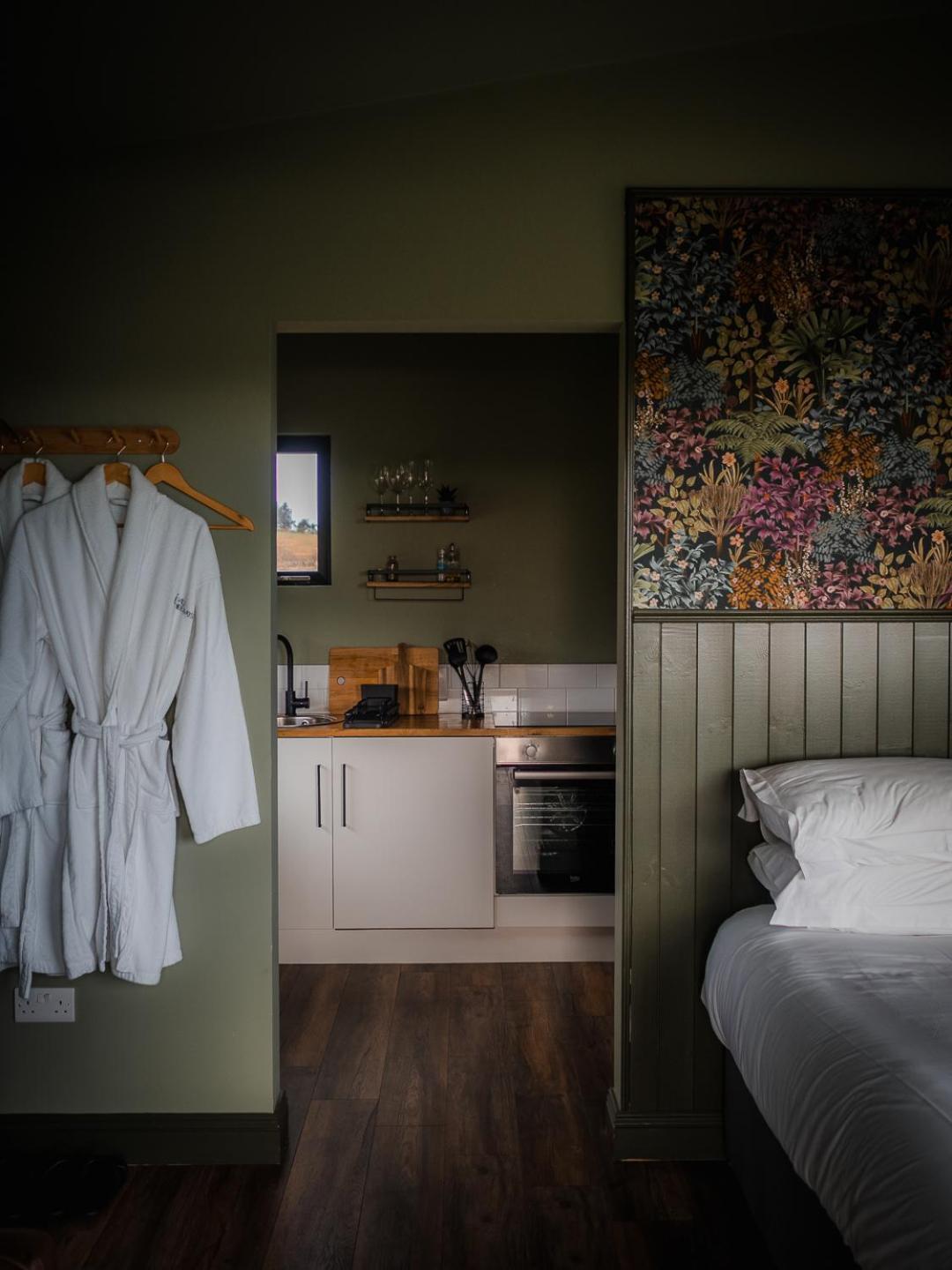 Wild Hideaways Luxury Lodges And Eco Spa バントリー エクステリア 写真